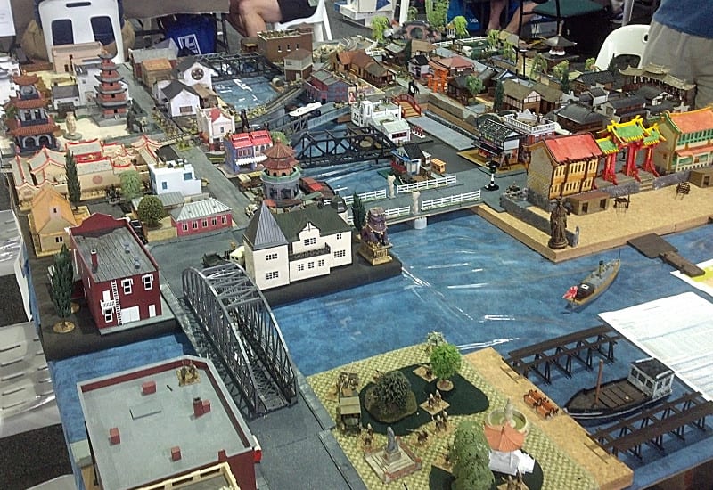We loved the detail in this bustling cityscape battlefield